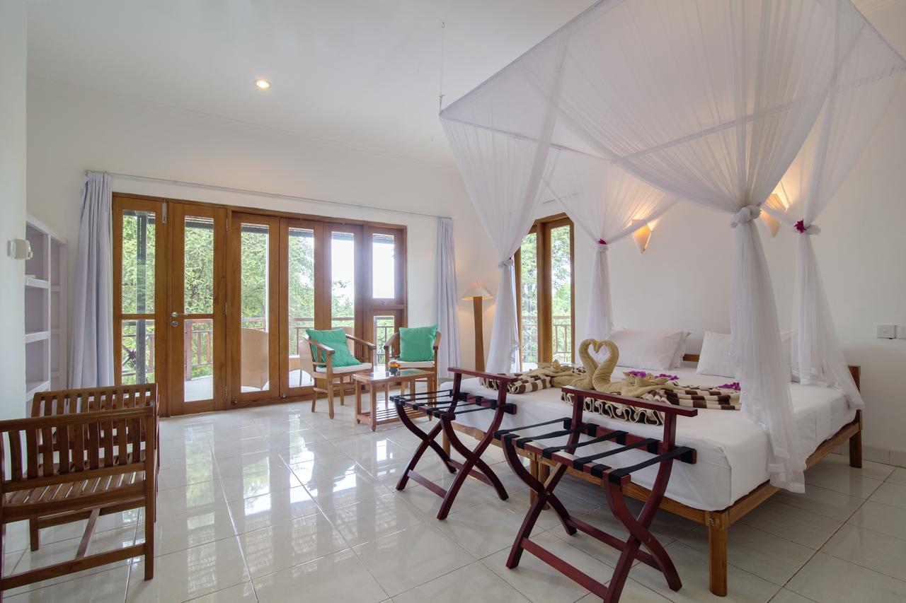 Bajo Komodo Eco Lodge Labuan Bajo Buitenkant foto