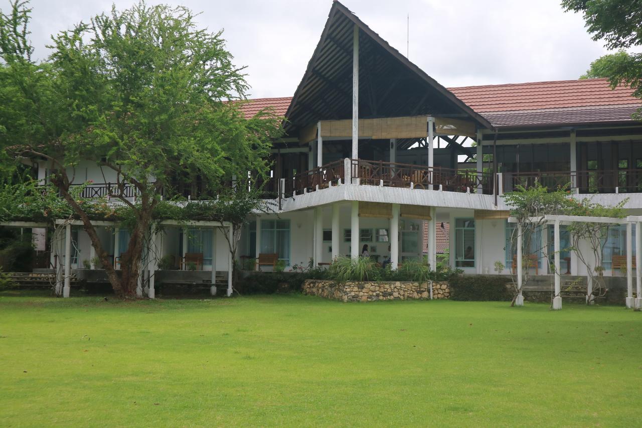 Bajo Komodo Eco Lodge Labuan Bajo Buitenkant foto