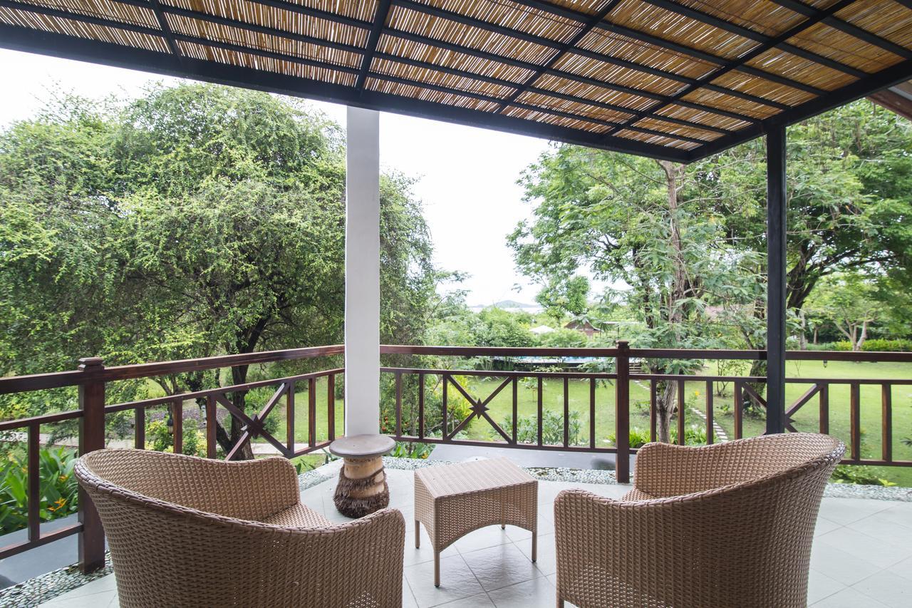 Bajo Komodo Eco Lodge Labuan Bajo Buitenkant foto