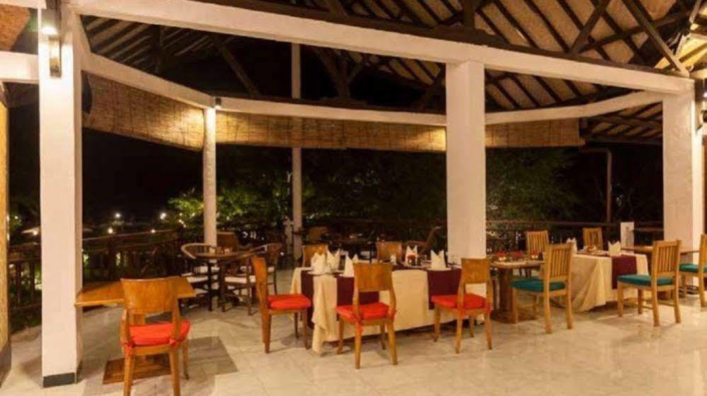 Bajo Komodo Eco Lodge Labuan Bajo Buitenkant foto